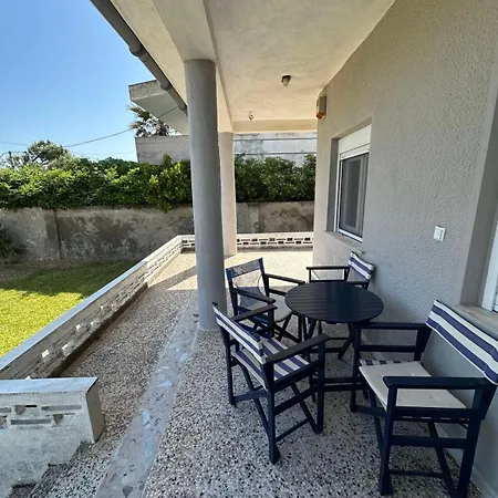 Case de vacanță Sandy Feet House